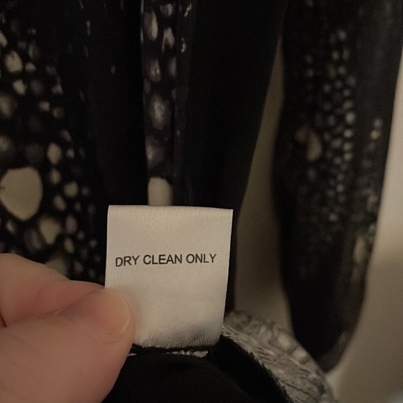 Ulla Johnson Grey V-Neck  Python Print Midi Dress - Picture 4 of 10